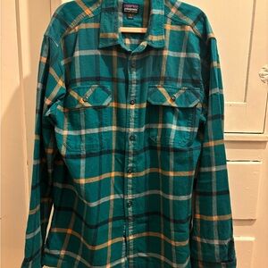 Patagonia Plaid Button Down Shirt